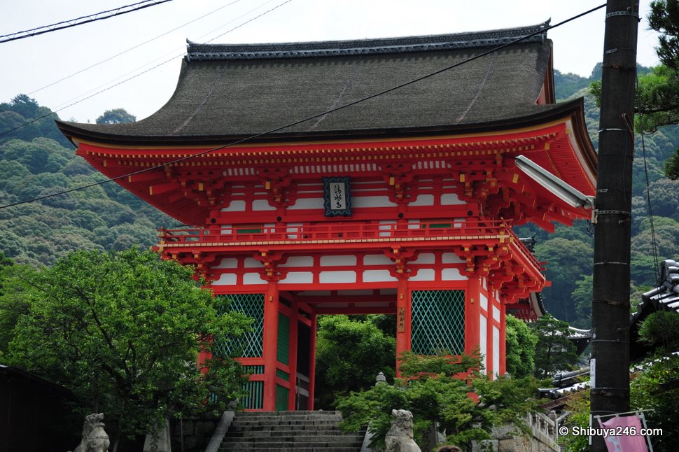 The entrance way to Kiyomizudera. The red paint on this structure really stands out on as you can up the hill and first see it