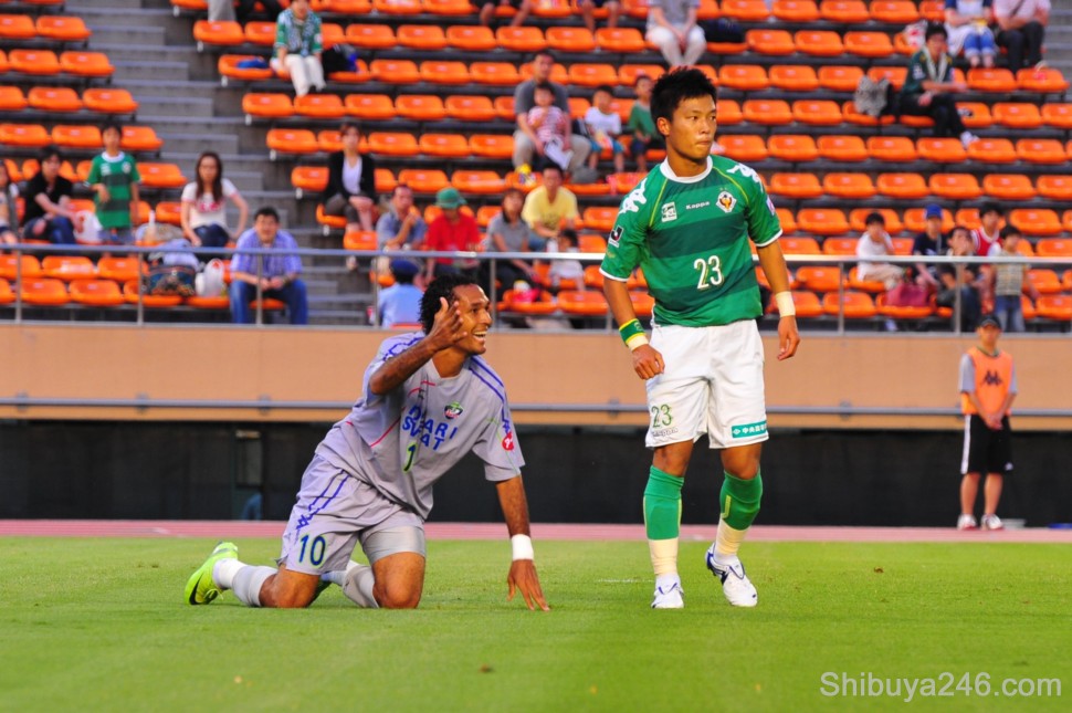 An appeal to the referee for a foul goes begging