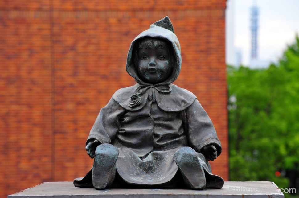 The Doll Museum is close to Yamashita Koen and worth a visit