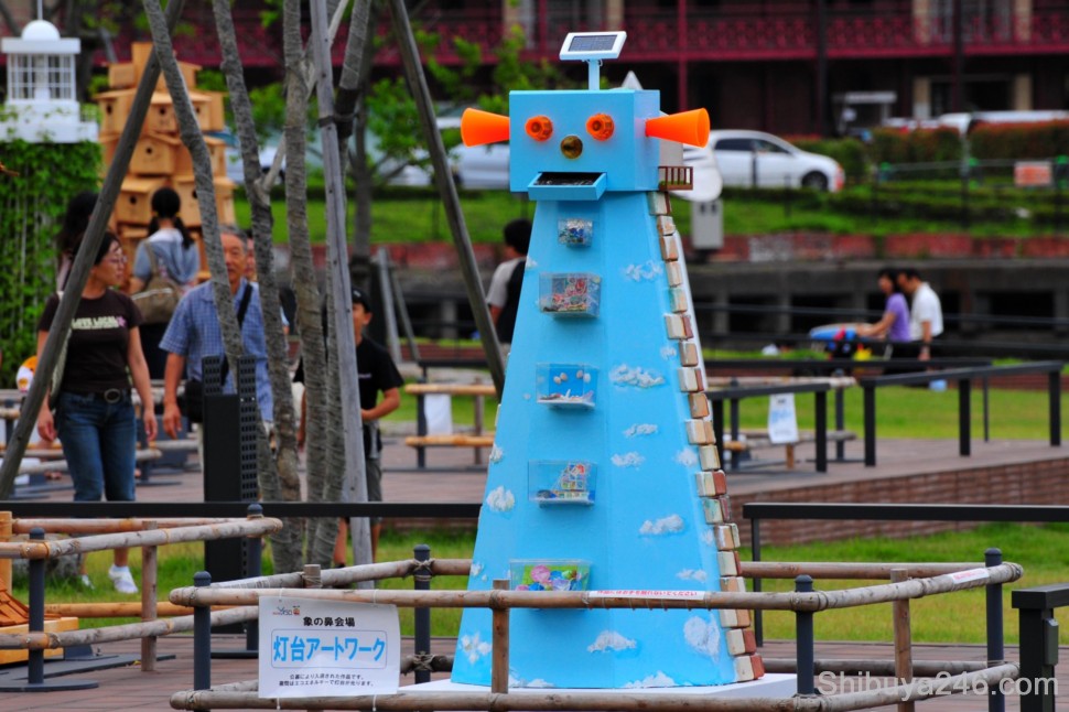 Fun in the park with some publicly displayed works of art