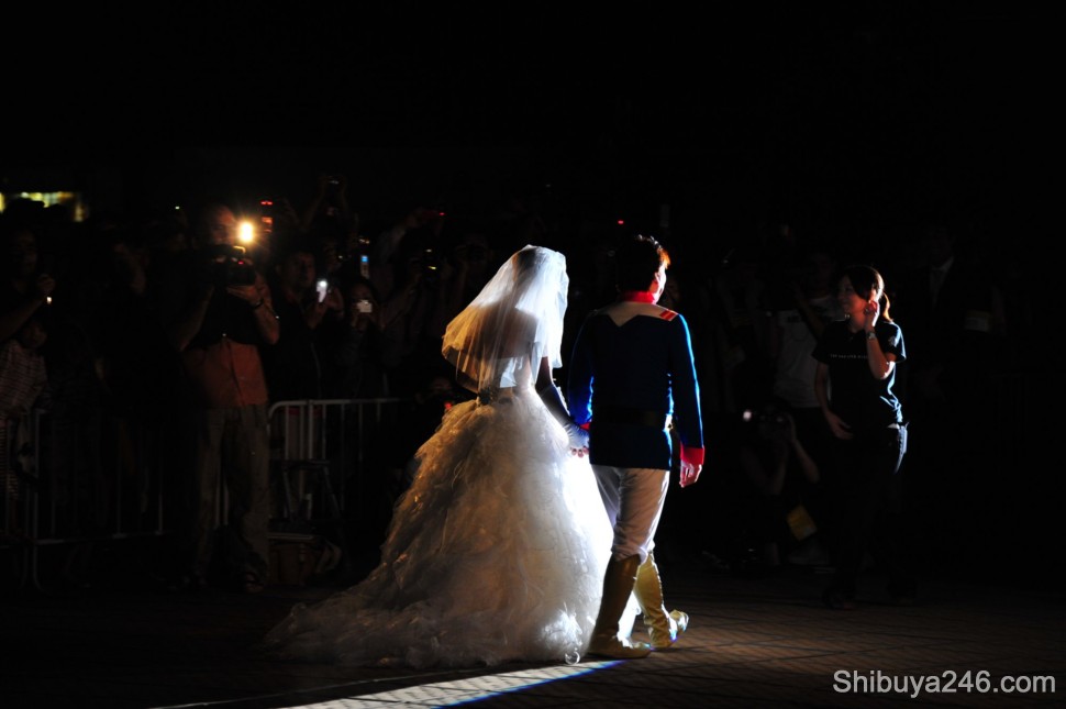 Odaiba Gundam Wedding