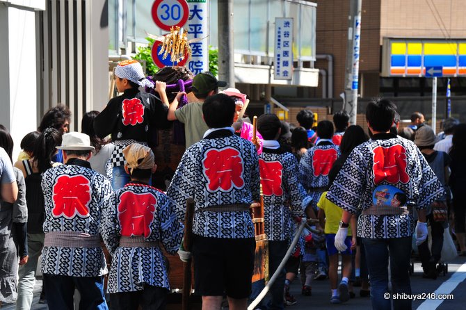 the letters on the back here all say 'matsuri' or festival. the red looks great