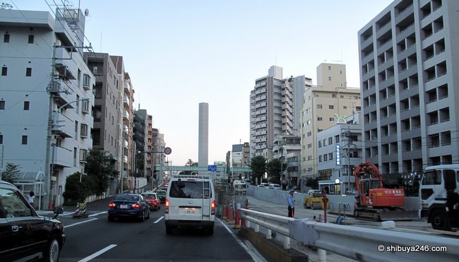 as we turn off Inokashira-dori and onto Yamate dori, here are the exhaust towers that are being built along the latest part of the tunnel route