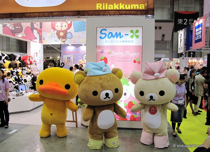 The 3 characters at the front of the San-x stand