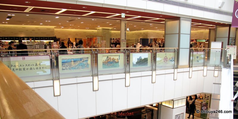 Around the top floor space there are posters of old Japan