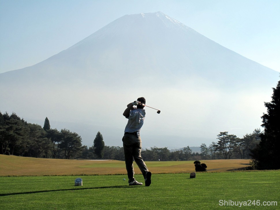The haze was a bit thicker on the second day, but the mountain still stood out as a strong image. Cant remember where this shot went, but the target line was directly at Mt Fuji