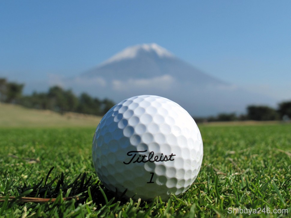 Titleist got in on the action. Had difficulty trying to keep the focus on both the golf ball and the mountain at the same time