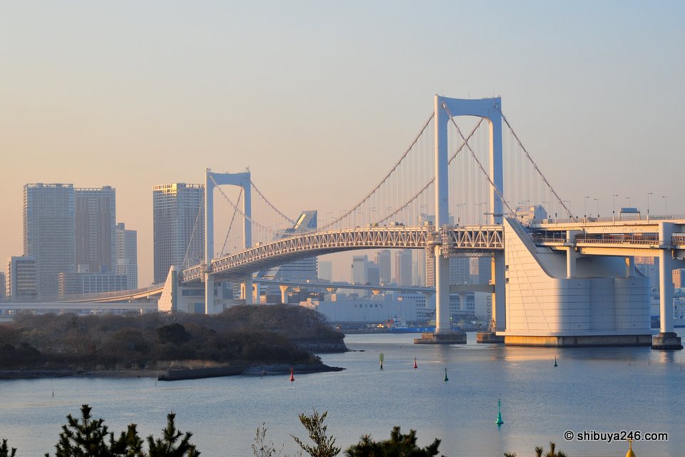 The Rainbow Bridge looking back at Tokyo from Aqua City, Odaiba.