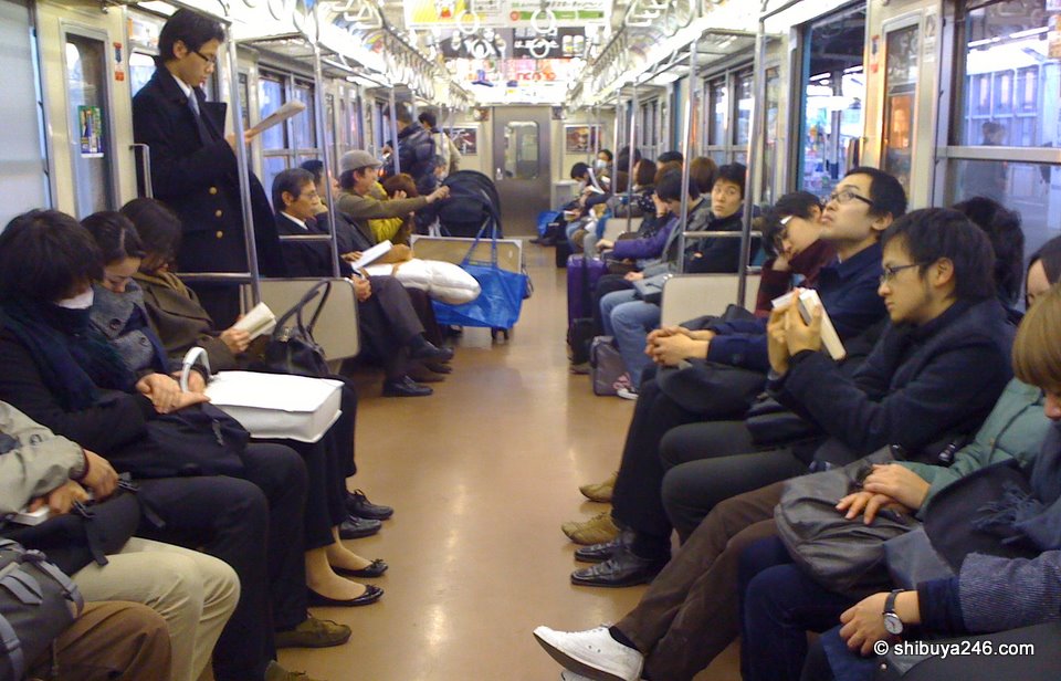 Just a typical train ride on the Keiyo Line. How many people can you spot asleep here?