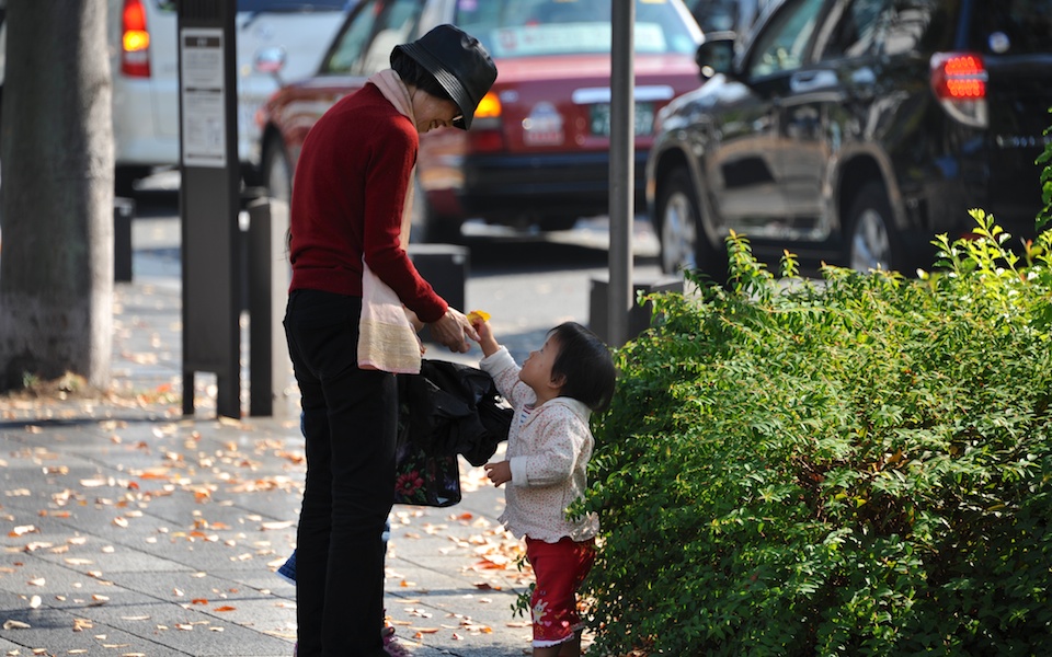 Learning to give gifts at an early age. 