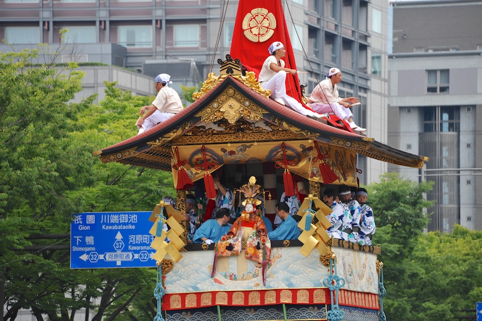 All attention on the float